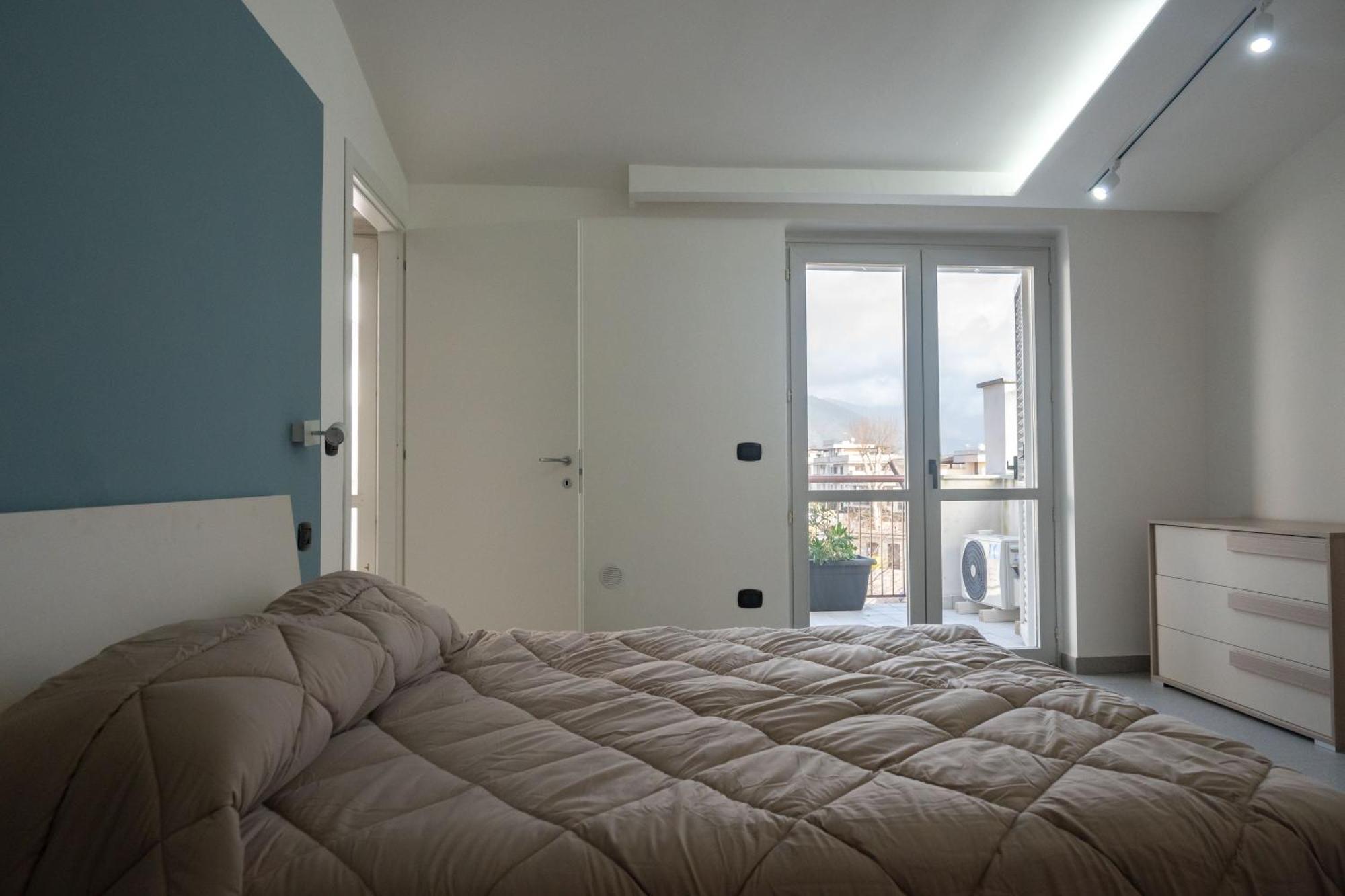 Strategic Apartment With Terrace - Nola Esterno foto